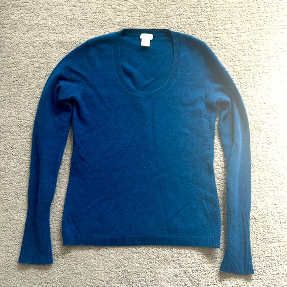 Long sleeve cashmere sweater
